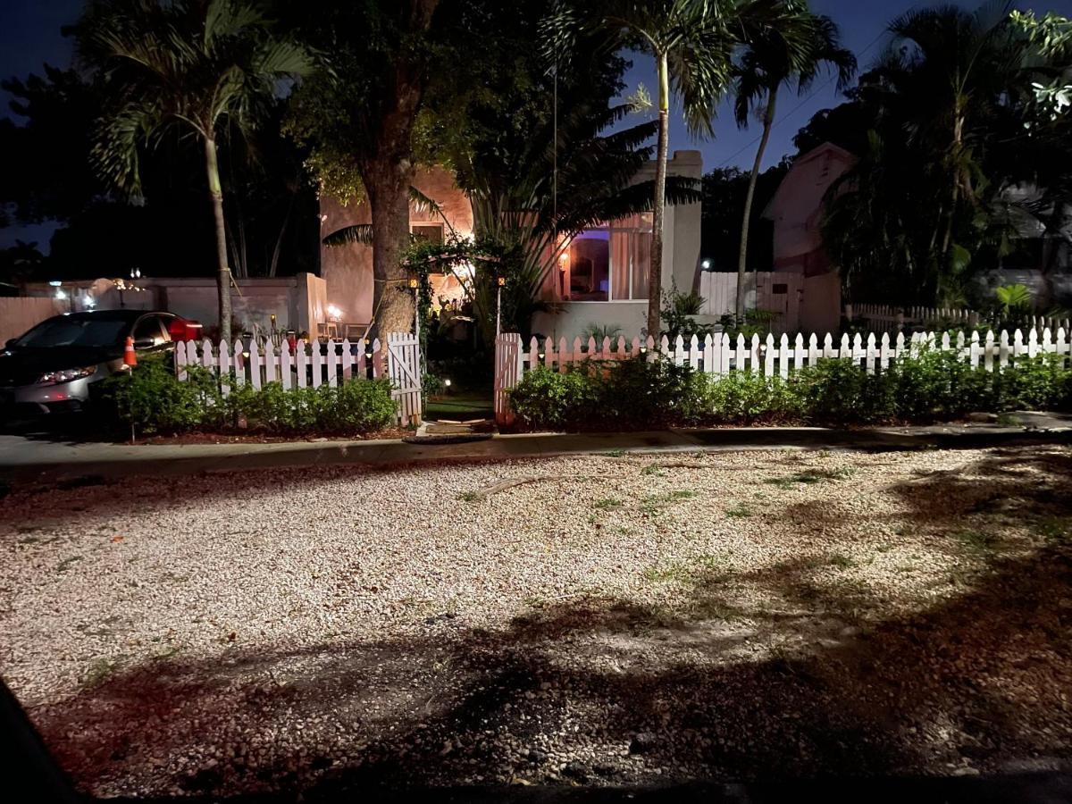 Ne Miami Cottage Exteriör bild